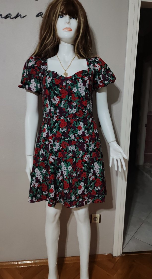 Çiçek Desenli V Yakalı Uzun Elbise - Görsel 2