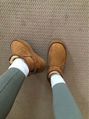 Ugg bot
