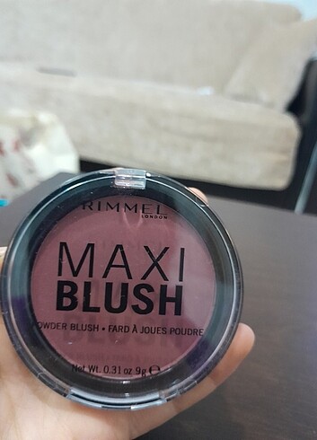 Rimmel London Maxi Blush Allık 