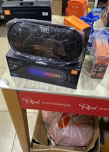 Orijinal JBL marka kulaklık ve hoparlörümüz mevcuttur 