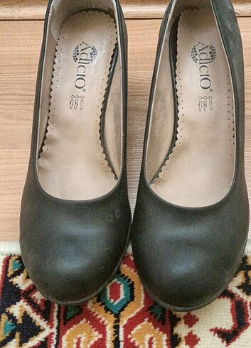 42 Beden siyah Renk rezerve ürün bayan dolgu topuk ayakkabı 