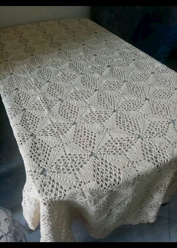 Beden camel Renk Sıfır ağ ipiyle örülmüş masa örtüsü.