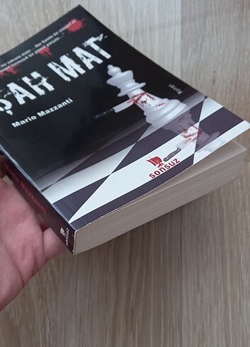 Beden Renk MARİO MAZZANTİ - ŞAH MAT