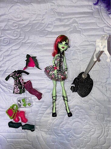 monster high venus