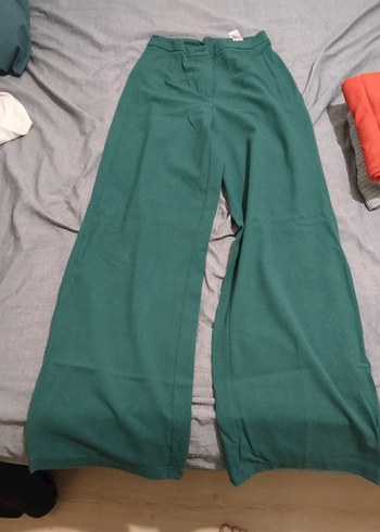 Kadın Yeşil Geniş Kesim Midi Pantolon
