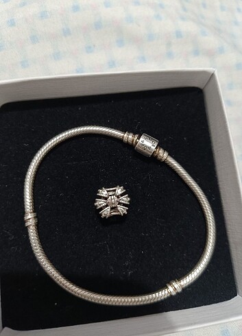 Pandora Orijinal Pandora bileklik ve kral tacı charm 