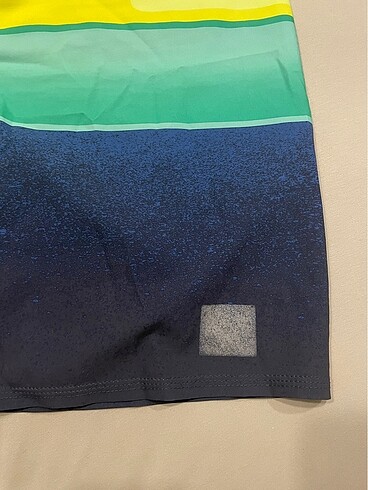 xl Beden Quiksilver Surf Mayo