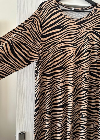 Kadın Kahverengi Zebra Desenli Uzun Elbise - Görsel 2