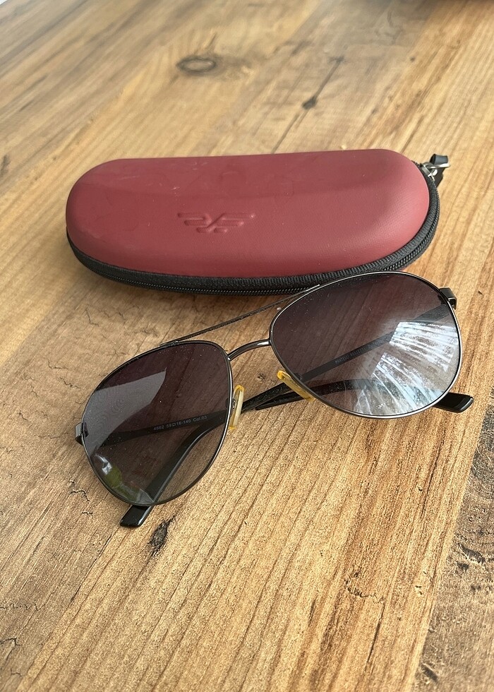 Orijinal güneş gözlüğü - Görsel 2