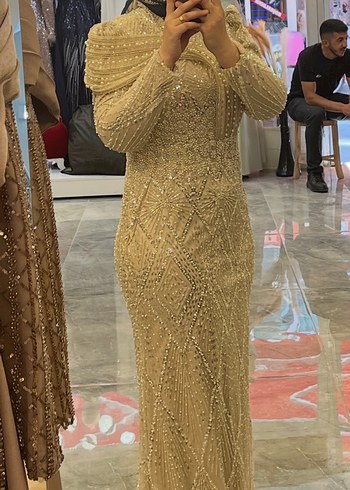 Boncuk İşlemeli Uzun Bej Abiye Elbise - Görsel 2