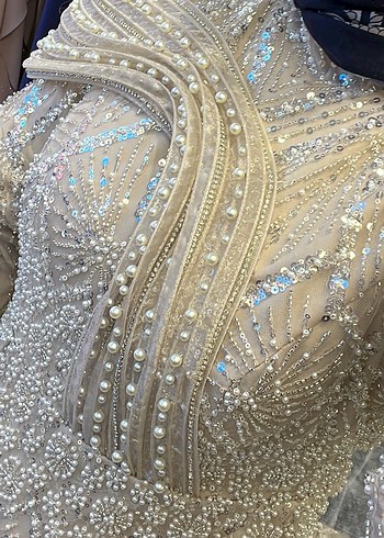 Boncuk İşlemeli Uzun Bej Abiye Elbise - Görsel 3