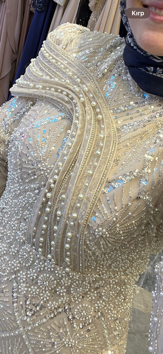 Boncuk İşlemeli Uzun Bej Abiye Elbise - Görsel 3