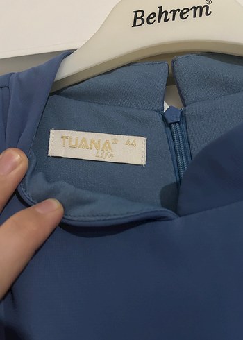 Uzun Kollu İşlemeli Mavi Abiye Elbise - Görsel 3