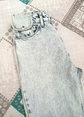 Kot mom jean
