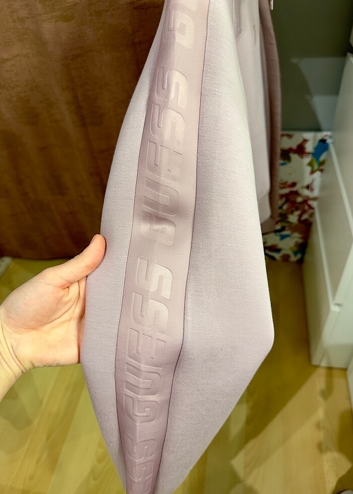 Guess hırka - Görsel 2