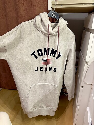 Tommy hilfiger sweatshirt