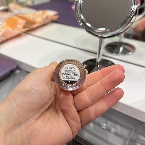 Rare Rare beauty highlighter