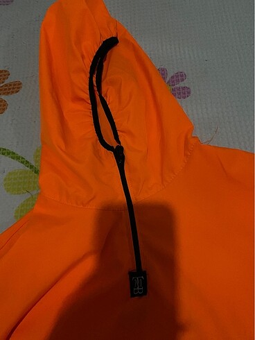 H&M Yağmurluk turuncu