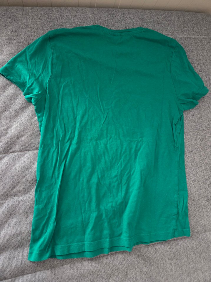 Erkek Yeşil V Yaka Keten Tişört - Görsel 3