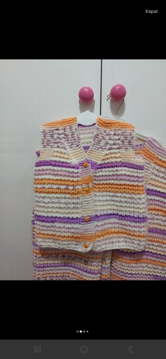  El Örgüsü AnneKız Yelek Takımı | Renkli & Uyumlu - Görsel 2