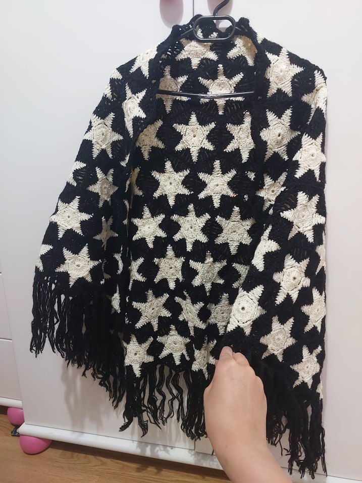 El Örgüsü Yıldız Desenli Kadın Şal| Sırta Atmalık Özel Tasarım - Görsel 2