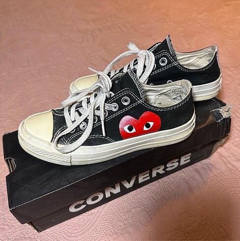 Converse comme des