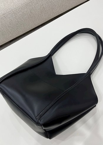 H&M Siyah Deri Kadın Çanta