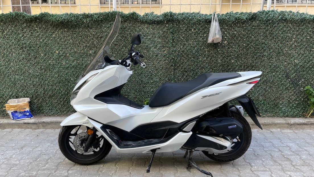 Honda Pcx 2021 42355 Km Beyaz - Görsel 2