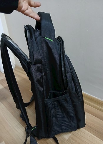  Beden Siyah Minimalist Erkek Sırt Çantası