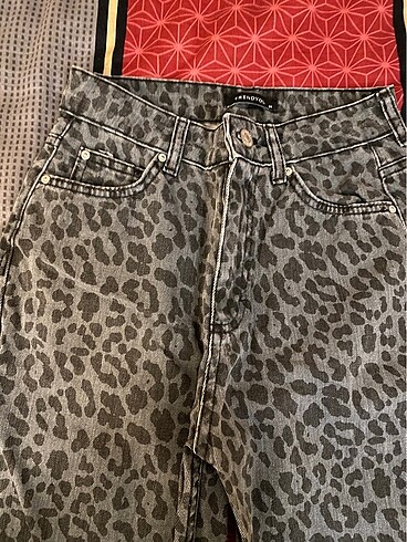 Trendyol & Milla Leopar pantolon