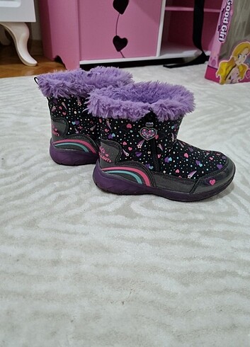 Skechers kız çocuk bot