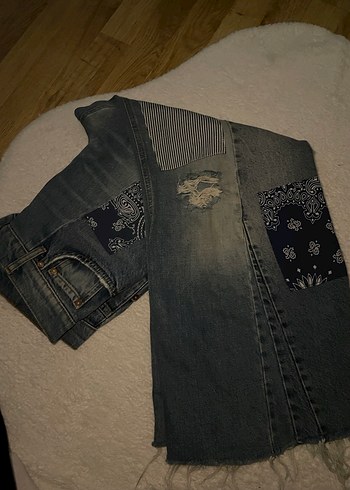 Yamalı yırtmaçlı vintage jean - Görsel 3