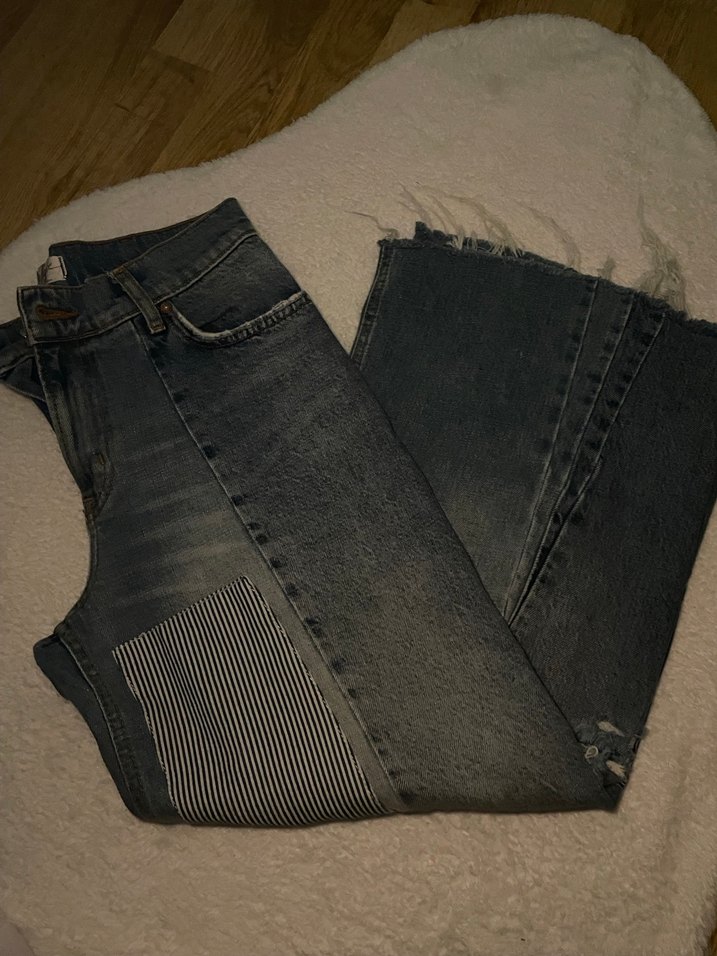 Yamalı yırtmaçlı vintage jean - Görsel 2