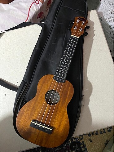 Ukulele 55 cm
