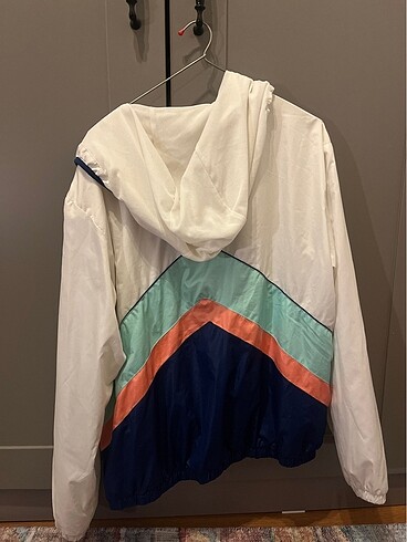 l Beden çeşitli Renk Pull and bear yağmurluk