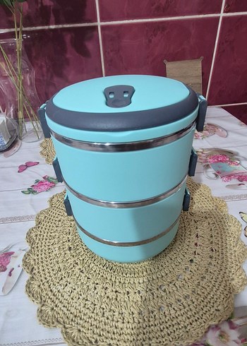 Beden Pastel Turkuaz renkli 3 Katlı Yemek Kabı yaninda Mavisi hediye