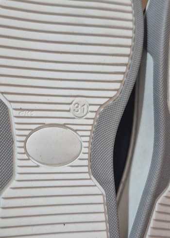 Gri Spor Ayakkabı Bağcıkları - Görsel 3