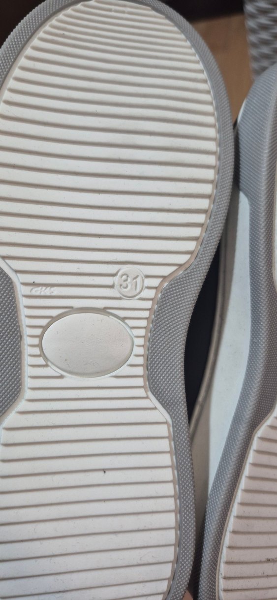 Gri Spor Ayakkabı Bağcıkları - Görsel 3