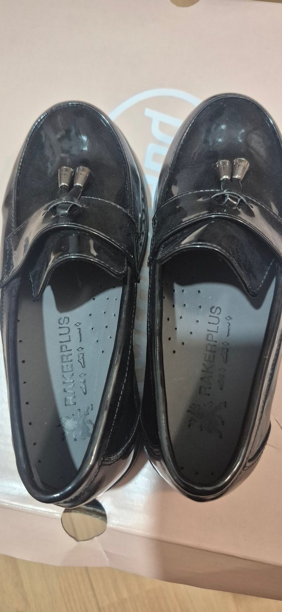 Erkek Çocuk Siyah Parlak Klasik Ayakkabı - Görsel 2