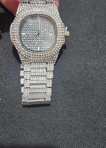  Beden gri Renk Parlak Gri taşlı unisex Saat