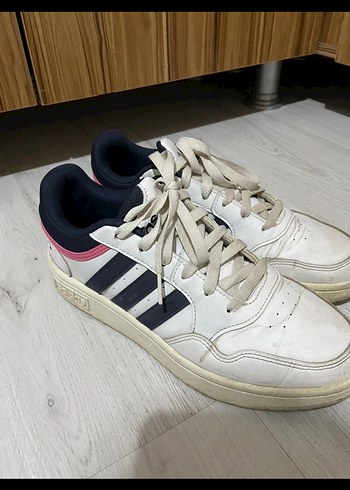 40 Beden Beyaz Adidas Spor Ayakkabı