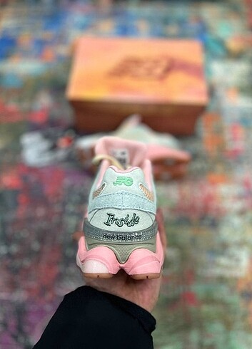 39 Beden New Balance 9060 Baby Shoower