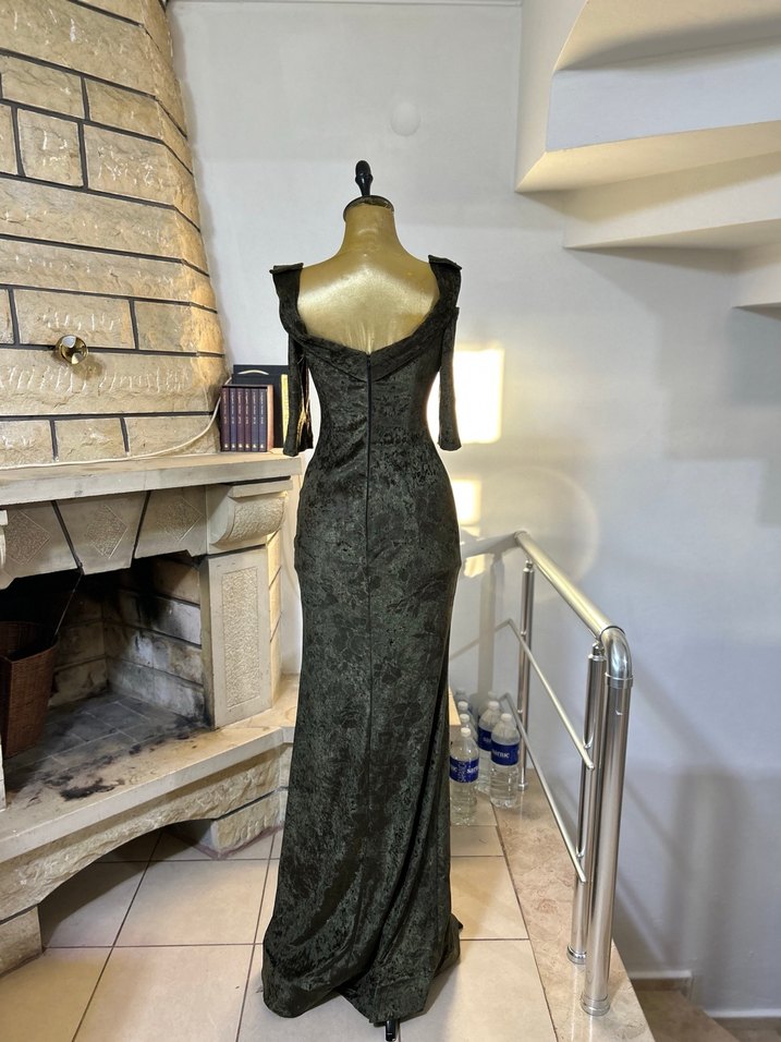 Siyah V Yaka Uzun Drapeli Abiye Elbise - Görsel 3