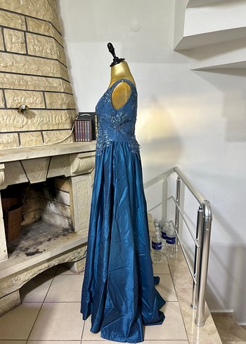 Navy V Yaka Nakışlı Uzun Abiye Elbise - Görsel 2