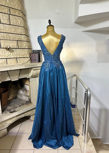 Navy V Yaka Nakışlı Uzun Abiye Elbise - Görsel 3