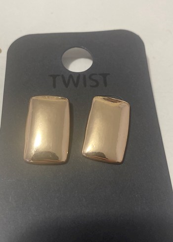 TWIST Altın Renk Zincir Detaylı Mini Kolye ve Küpe Seti - Görsel 2