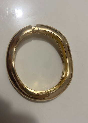 Minimalist Altın Renk Midi Küpe Seti - Görsel 3