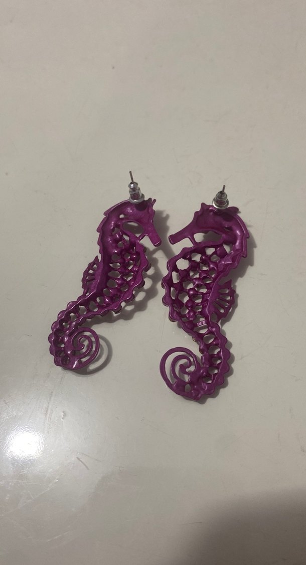 Mor Pul Detaylı Denizatı Küpe - Görsel 2