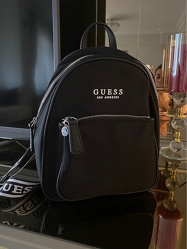 ORJİNAL GUESS SIRT ÇANTASI