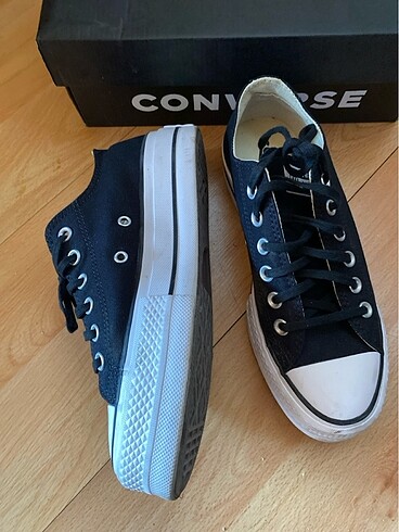 37,5 Beden siyah Renk Orijinal converse